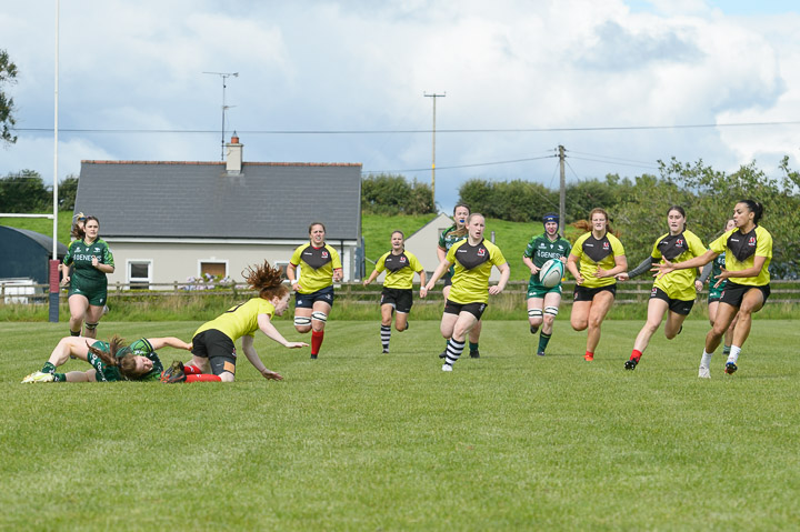 20230805--Ulster-V-Connacht-Womens-Rugby_D4A0742-CR.jpg