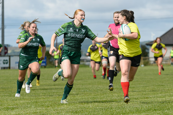 20230805--Ulster-V-Connacht-Womens-Rugby_D4A0760-CR.jpg