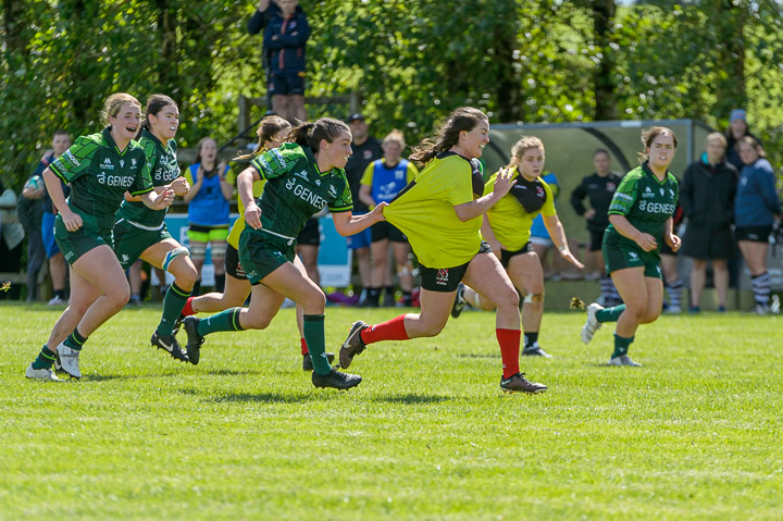 20230805--Ulster-V-Connacht-Womens-Rugby_D4A0993-CR.jpg