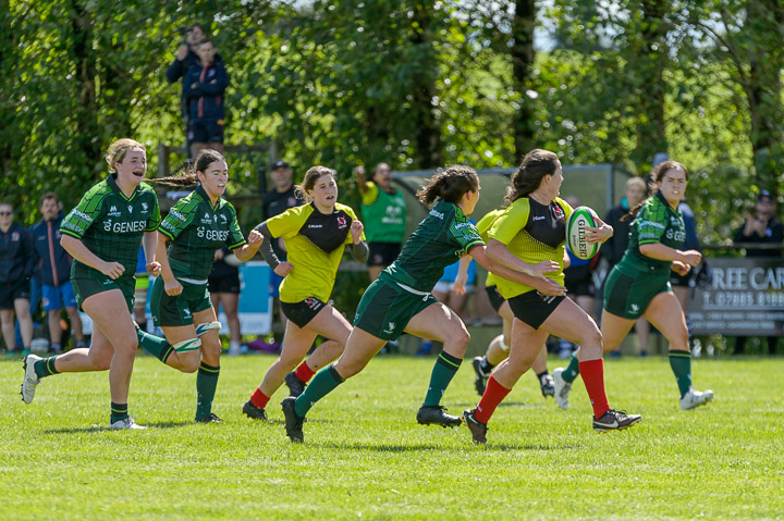 20230805--Ulster-V-Connacht-Womens-Rugby_D4A0995-CR.jpg