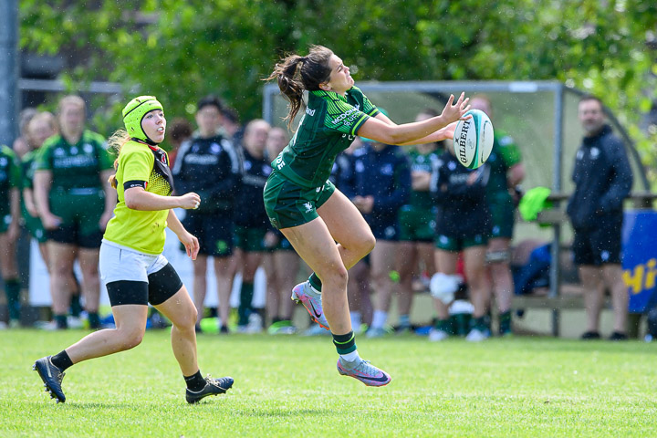 20230805--Ulster-V-Connacht-Womens-Rugby_D6B0601-CR.jpg